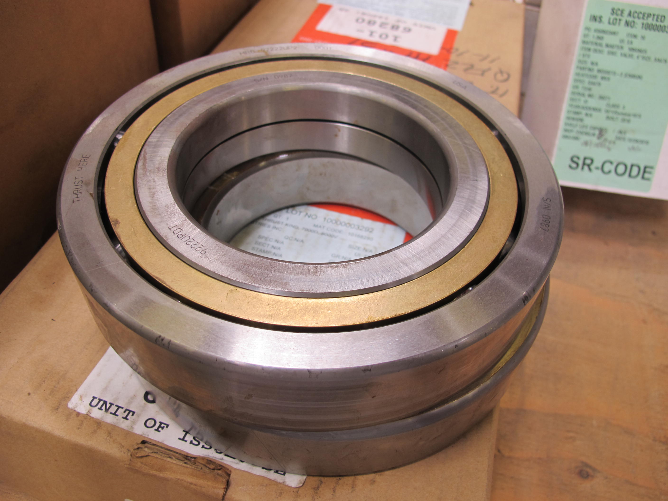 LOT TO INCLUDE: (1 BOX) CABLE, THERMOCOUPLE TYPE, 6 POS., 10 FT LENGTH, (1 BOX) CABLE, ANALOG KIND, 15 POS., 10 FOOT LENGTH SIZE, (1 BOX) CABLE, ANALOG KIND, 9 POS., 10 FOOT LENGTH SIZE, (2) BEARINGS, BALL TYPE. LOWER, FOR 500HP, 3 PHASE, MODEL VSHX, FRAME 5808P39, 4160V, 60 CYCLE, 1769 RPM, VERTICAL SOLID SHAFT MOTORS. LOADING & HANDLING FEE $15-4162